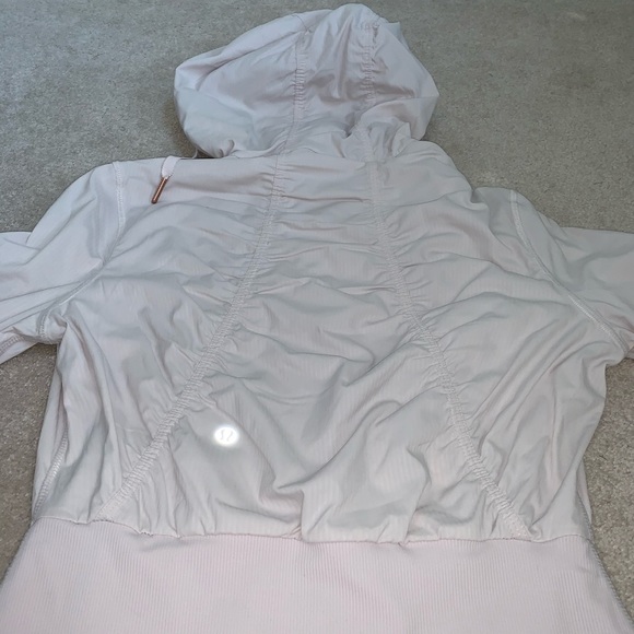 Lululemon define dance jacket light pink size 6 small - Picture 4 of 4